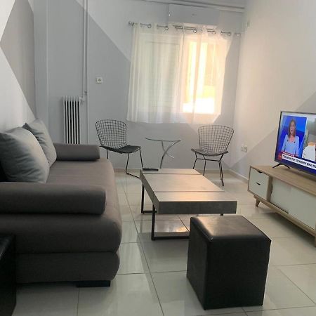 Renovated And Cool Flat In Ideal Location Apartment Атина Екстериор снимка