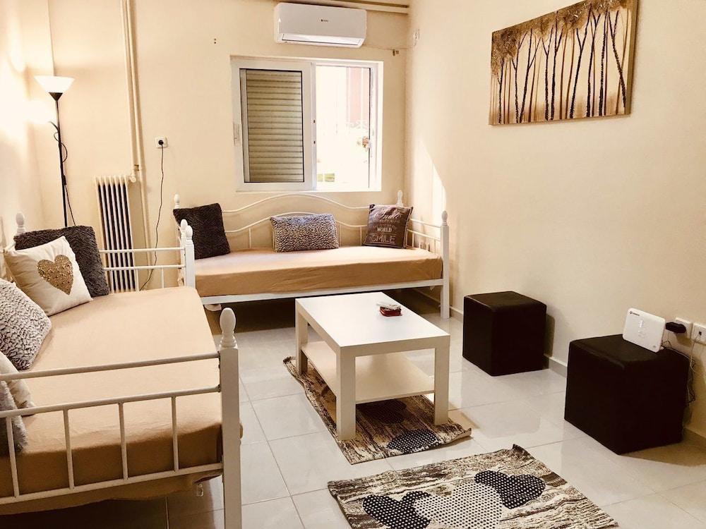 Renovated And Cool Flat In Ideal Location Apartment Атина Екстериор снимка